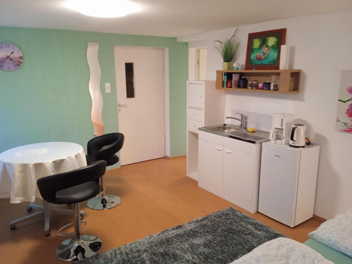 Kleine Fuer Selbstversorger Apartment